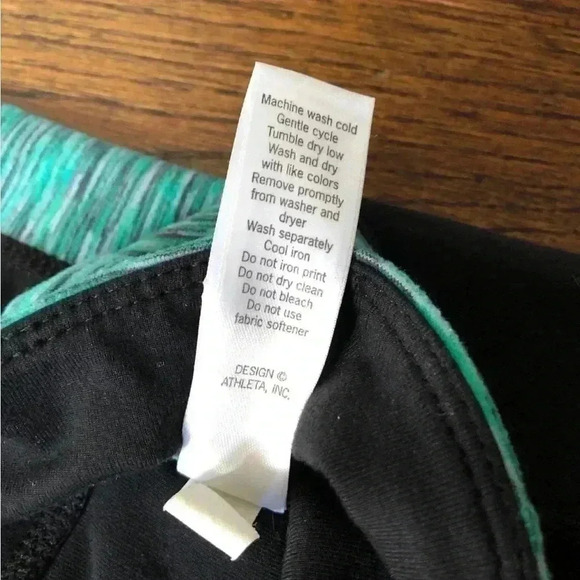 Athleta Women’s M Splits Revelation Capri Yoga Tight Black Green Pants - VGUC! - Picture 8 of 9